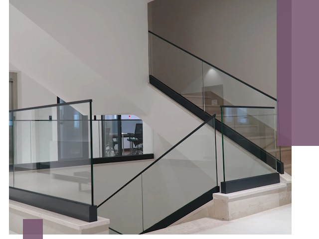 Стеклянные перила премиум-класса с установкой в Долгопрудном