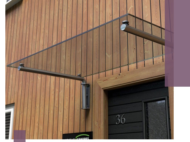 Стеклянные козырьки на входы и фасады в Долгопрудном