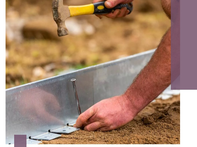 Монтаж металлических бордюров в Долгопрудном быстро и качественно